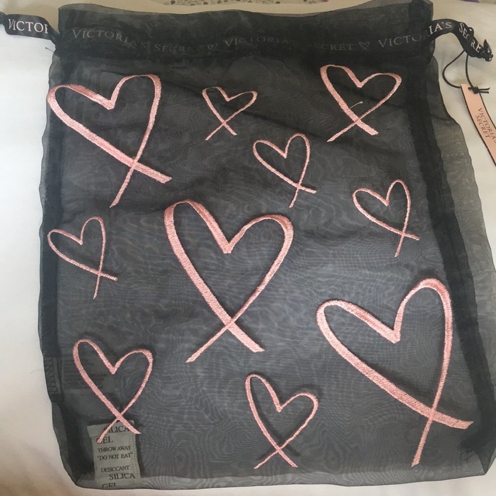 VICTORIA’S SECRET DRAW STRING LINGERIE BAG